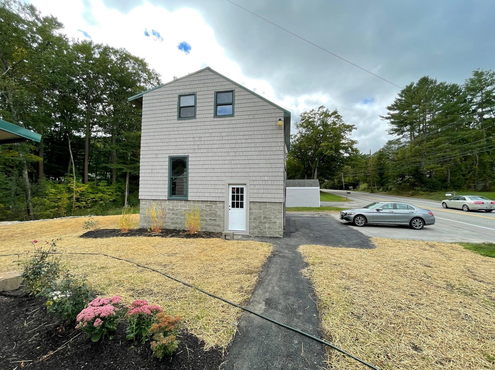 77 Middle Rd, Portland ME  04105-1820 exterior