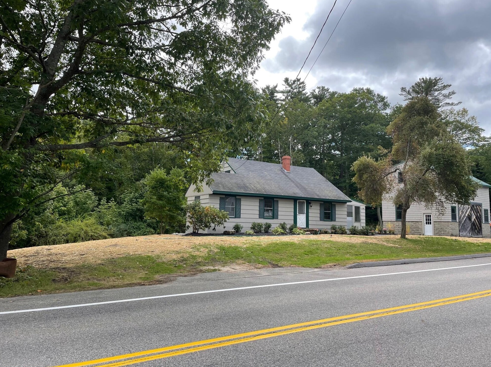 77 Middle Rd, Portland ME  04105-1820 exterior