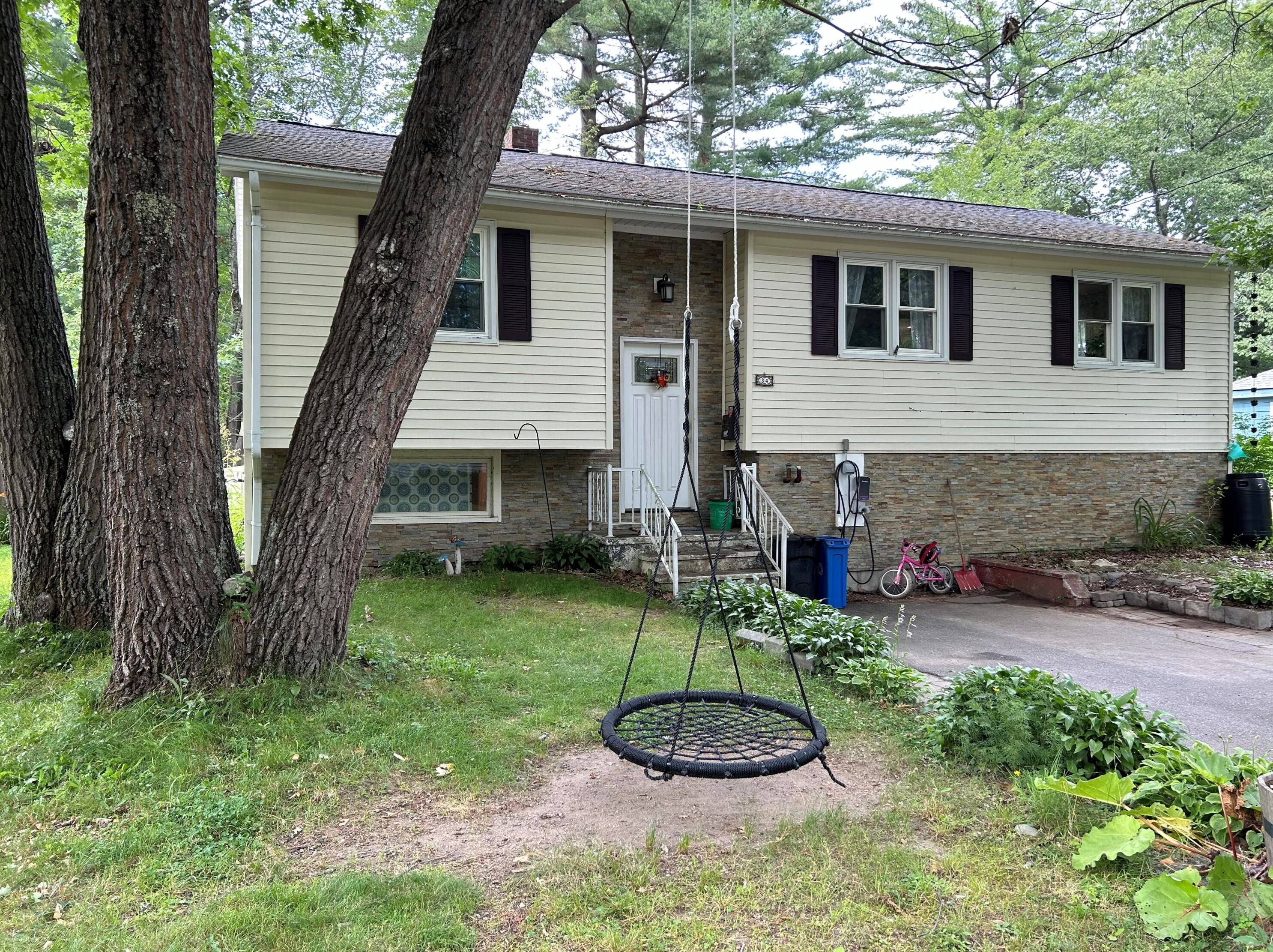 34 Columbia Ave, Mere Point, ME 04011-3038