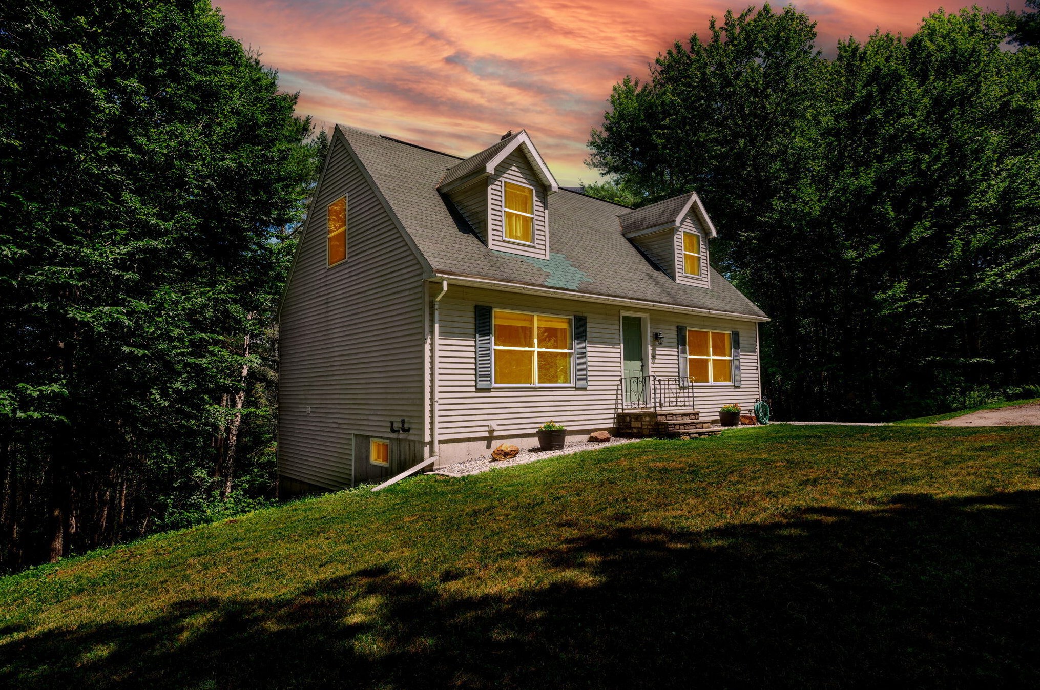 46 Outlook Dr, Turner, ME 04282