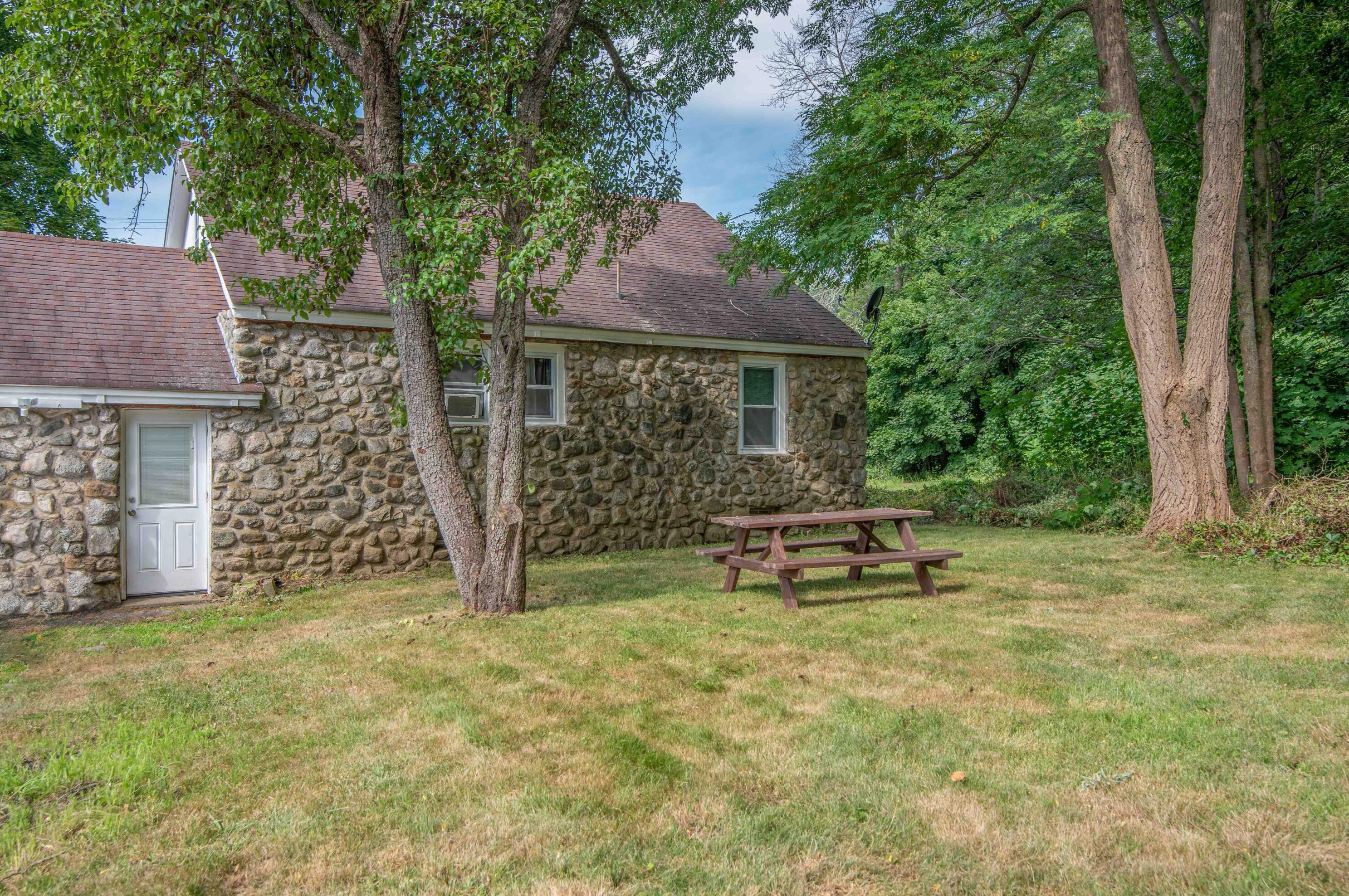 52 Ferry Rd, Saco, ME 04072