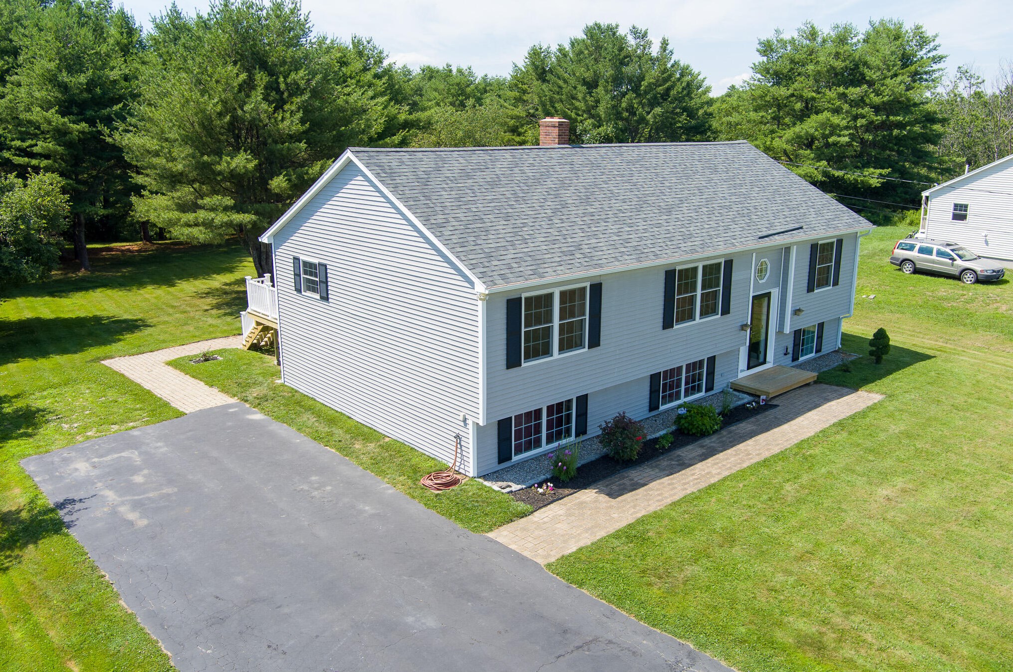 76 Lincoln St, Richmond, ME 04357