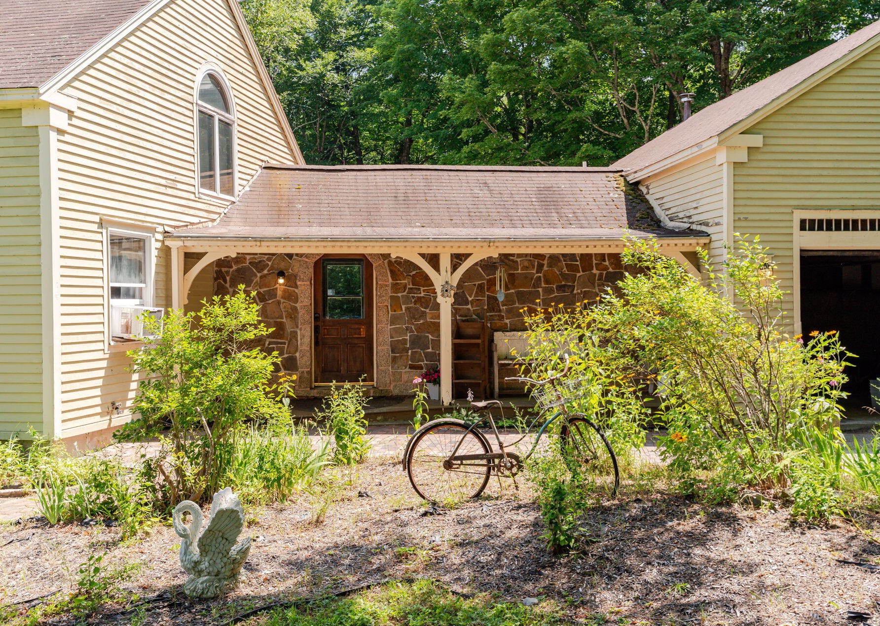 42 Belanger Ave, Windham, ME 04062