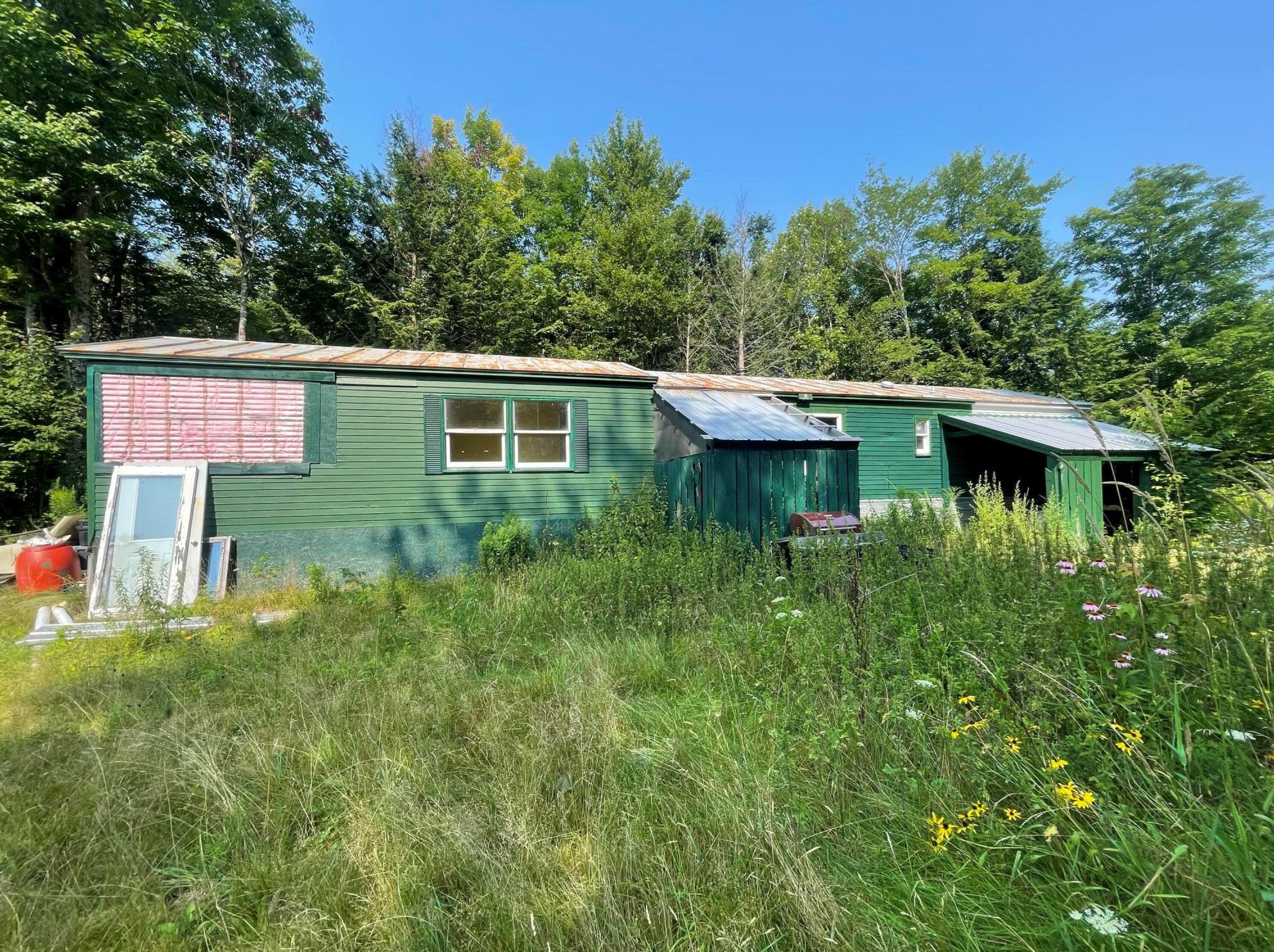 1259 W Mills Rd, Starks, ME 04911