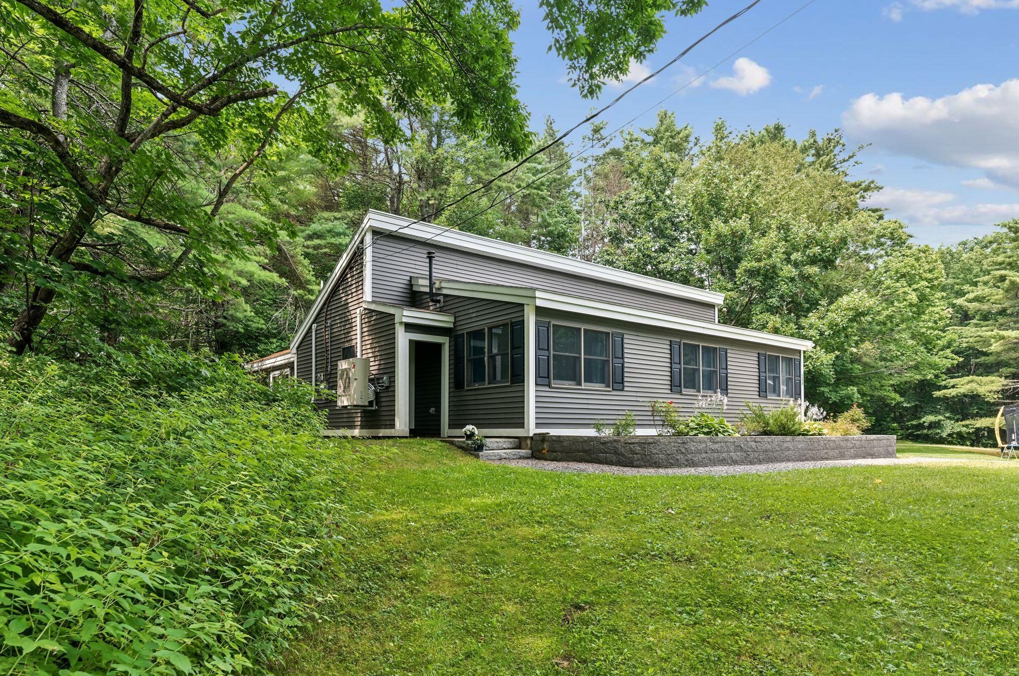 588 Eight Rod Rd, Augusta, ME 04330