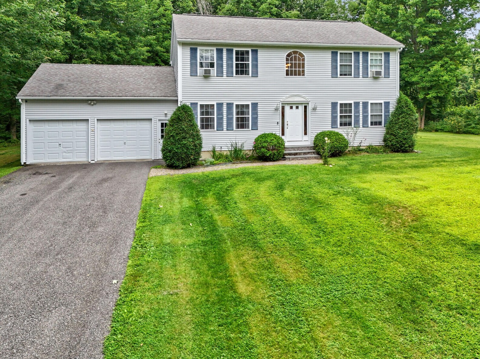 106 Ridge Rd, Fairfield, ME 04937