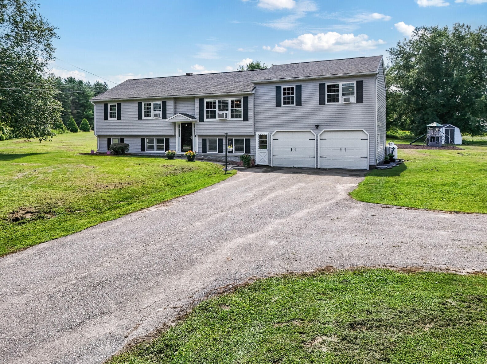 85 Garland Rd, Waterville, ME 04901