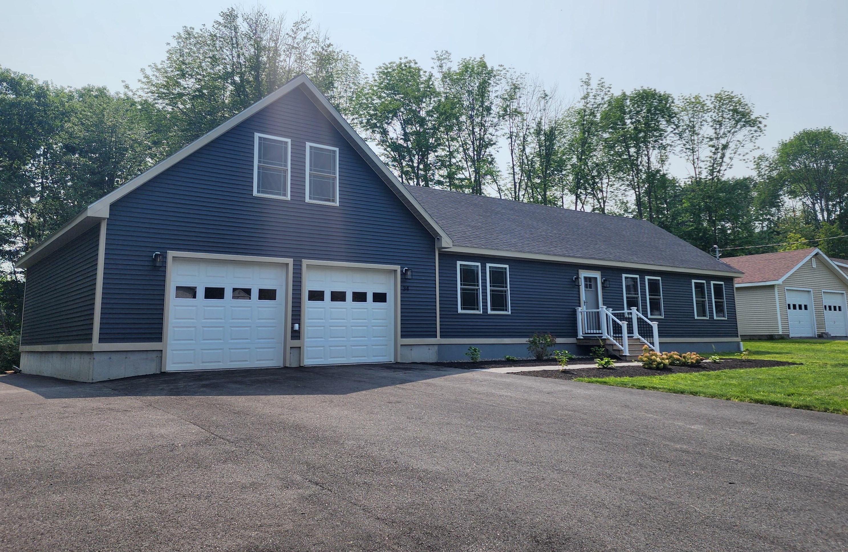 34 Barnet Ave, Waterville, ME 04901