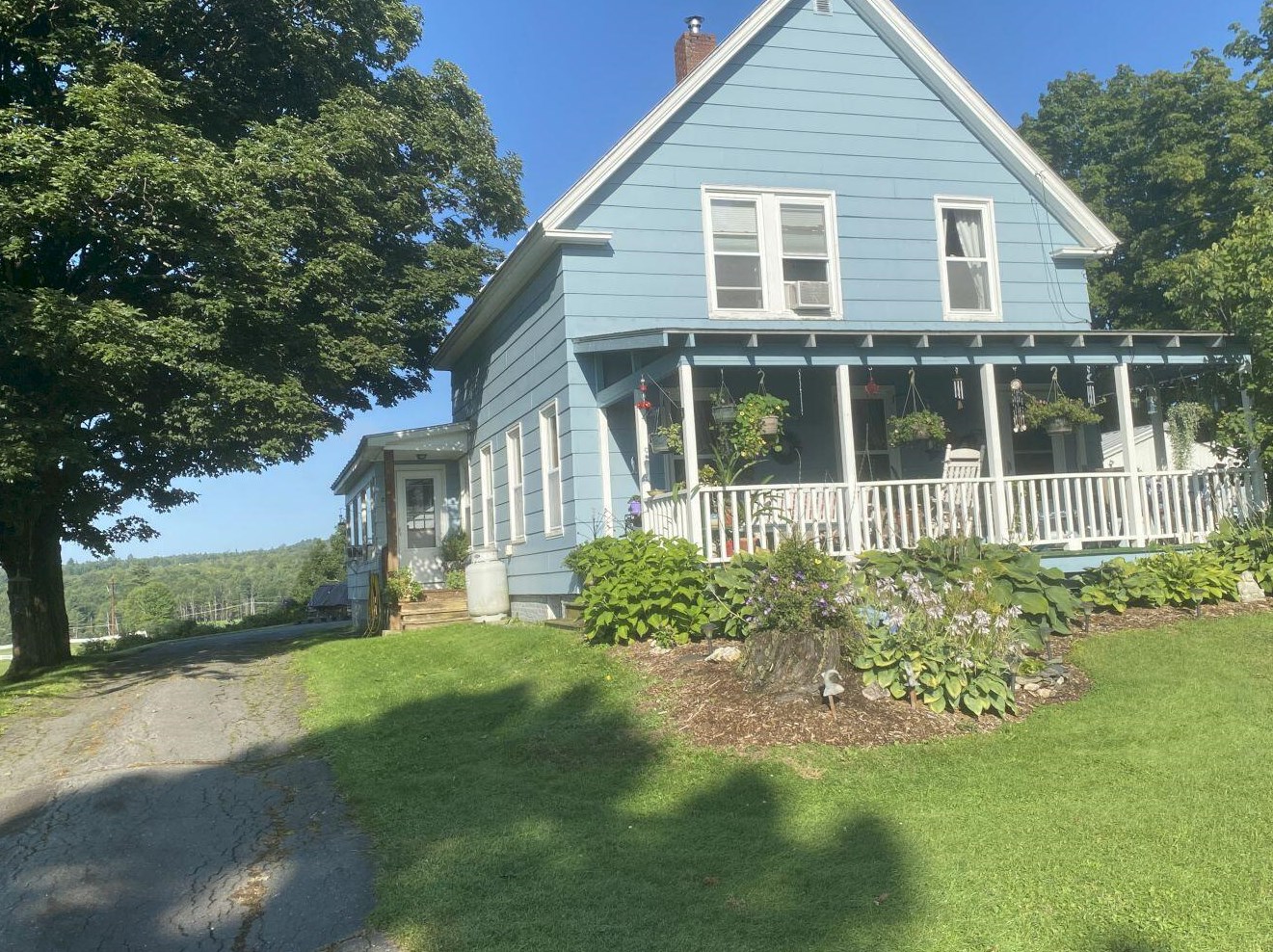 85 Randall St, Starks, ME 04911