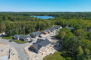 18 Daybreak Ln, Windham, ME 04062 - Photo 8