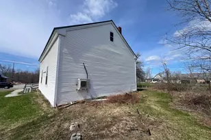 562 Ledge Hill Rd, Corinth, ME 04427 - Photo 18