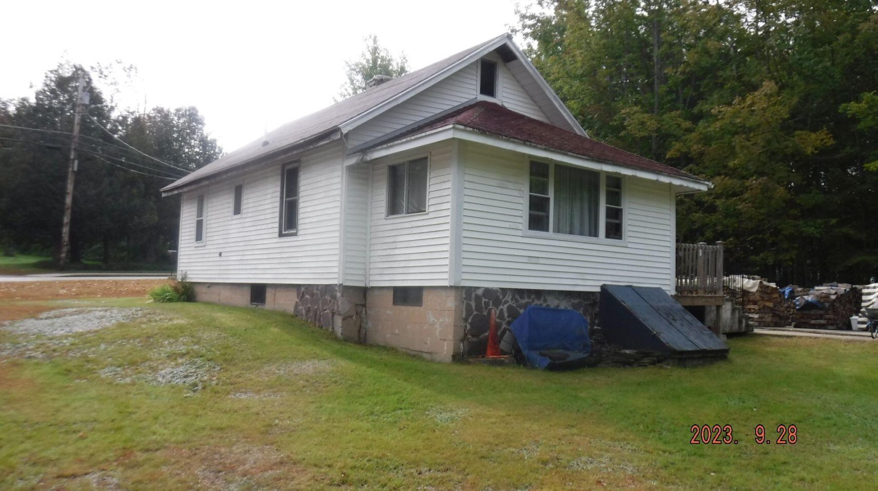 62 Washington St, Limerick, ME 04048