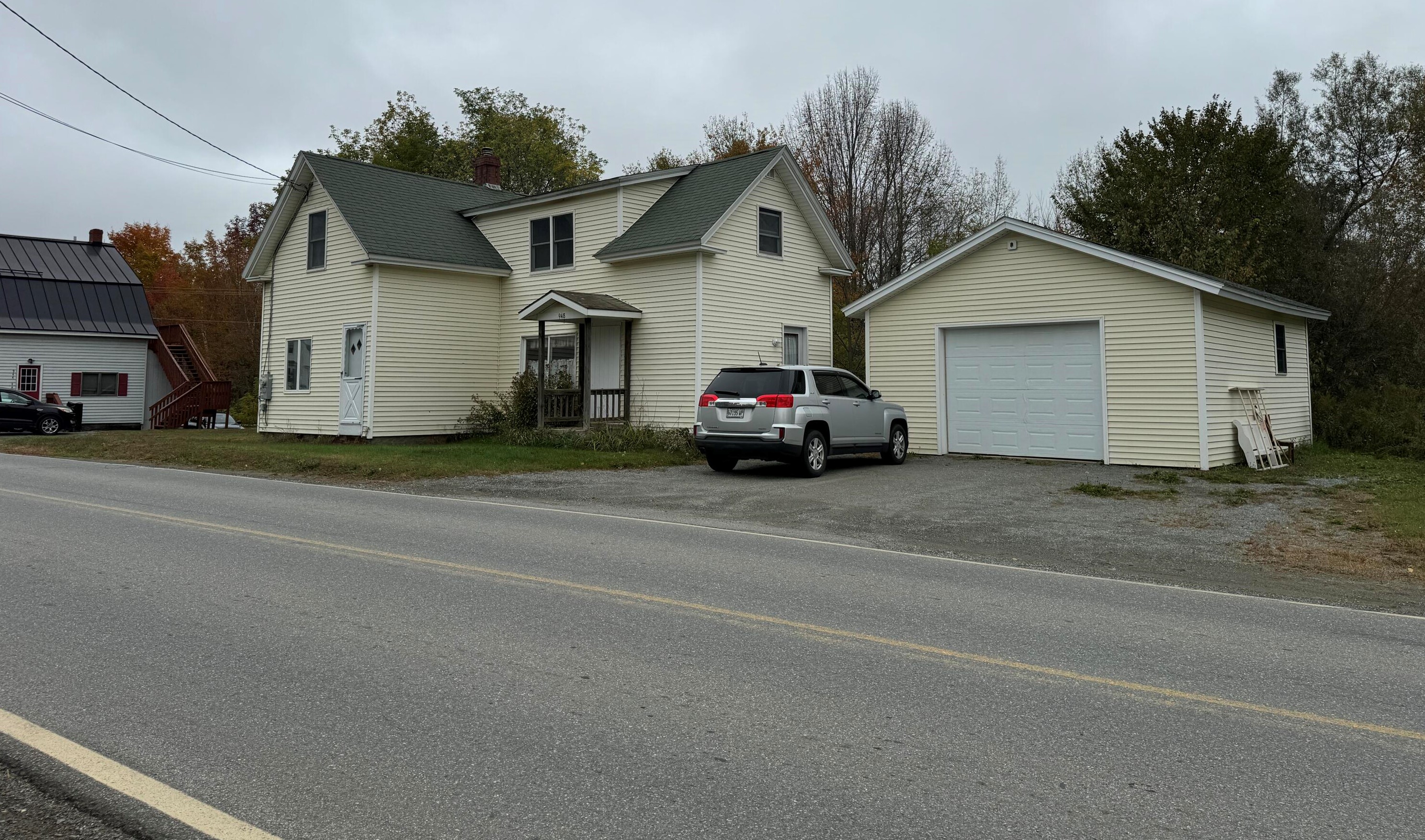 948 Fuller Rd, Carmel, ME 04419