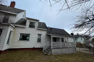 52 Washington St, Eastport, ME 04631 - Photo 6