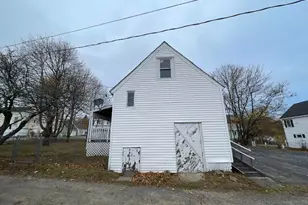 52 Washington St, Eastport, ME 04631 - Photo 20