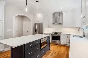 12 Washburn Farm Ln, Kittery, ME 03905 - Photo 4