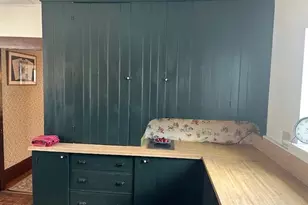 92 Pleasant St, Dover Foxcroft, ME 04426 - Photo 4