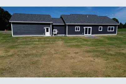 9 Lilac Lane, Houlton, ME 04730 - Photo 8