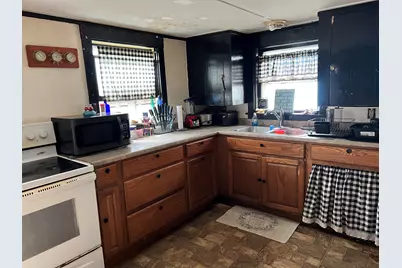 102 Beechwood Street, Thomaston, ME 04861 - Photo 10