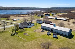 447 Goshen Rd, Waldoboro, ME 04572 - Photo 1