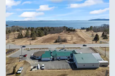 357 W Main Street, Searsport, ME 04974 - Photo 4