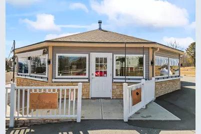 357 W Main Street, Searsport, ME 04974 - Photo 8