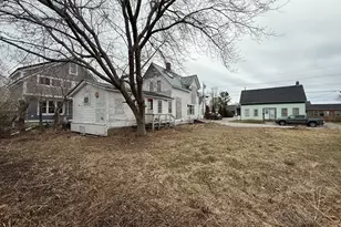 10 Trinity St, Rockland, ME 04841 - Photo 2