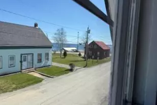 10 Trinity St, Rockland, ME 04841 - Photo 6