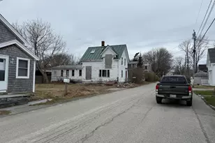 10 Trinity St, Rockland, ME 04841 - Photo 4