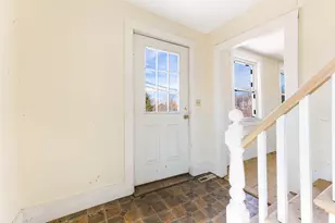 76 Fish St, Thomaston, ME 04861 - Photo 8