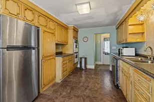 18 Pleasant St, Waterville, ME 04901 - Photo 20