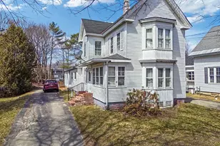 18 Pleasant St, Waterville, ME 04901 - Photo 2