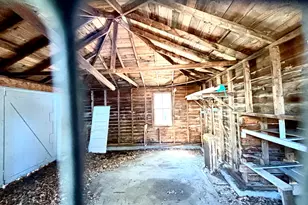 91 Elm St, Millinocket, ME 04462 - Photo 26