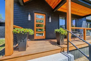 16 Cottage St, Belfast, ME 04915 - Photo 32