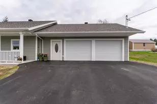 212 22nd Ave, Madawaska, ME 04756 - Photo 6