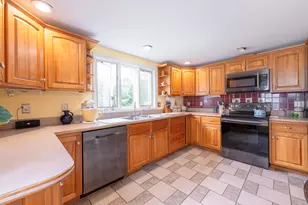 7 Salmon Run, Raymond, ME 04071 - Photo 8