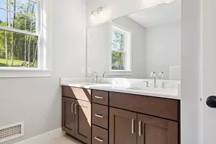 2 Washburn Farm Ln, Kittery, ME 03905 - Photo 18