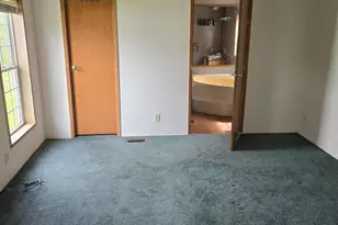 71 Penney Ln, Bradley, ME 04411 - Photo 8