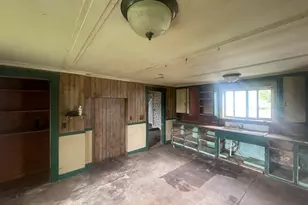 722 Farmington Rd, Strong, ME 04983 - Photo 8