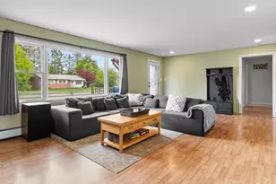 490 Main St, Thomaston, ME 04861 - Photo 4