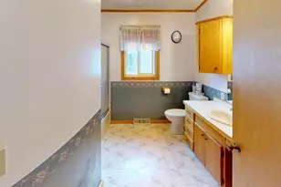 180 Bowdoin St, Millinocket, ME 04462 - Photo 28