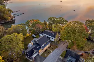 24 Amerescoggin Rd, Falmouth, ME 04105 - Photo 2