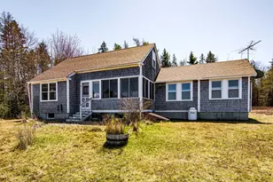 85 Cir Farm Ln, Blue Hill, ME 04614 - Photo 16