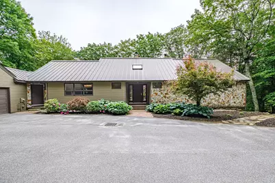 15 Inverness Road, Falmouth, ME 04105 - Photo 2