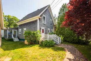 31 Bay St, Boothbay Harbor, ME 04538 - Photo 4