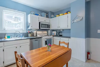 31 Bay Street, Boothbay Harbor, ME 04538 - Photo 10