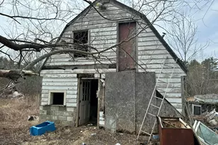 1 Pine View Dr, Winterport, ME 04496 - Photo 2