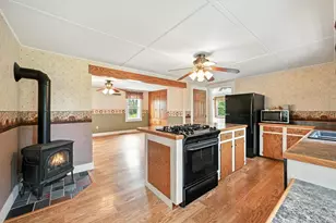 23 West St, Benton, ME 04901 - Photo 14