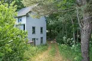 35 Church St, Ellsworth, ME 04605 - Photo 6