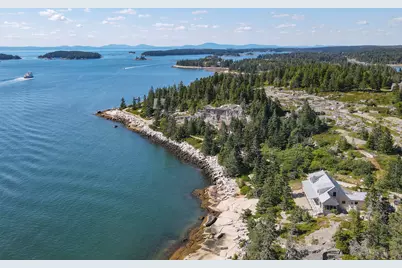 86 City Point Road, Vinalhaven, ME 04863 - Photo 2